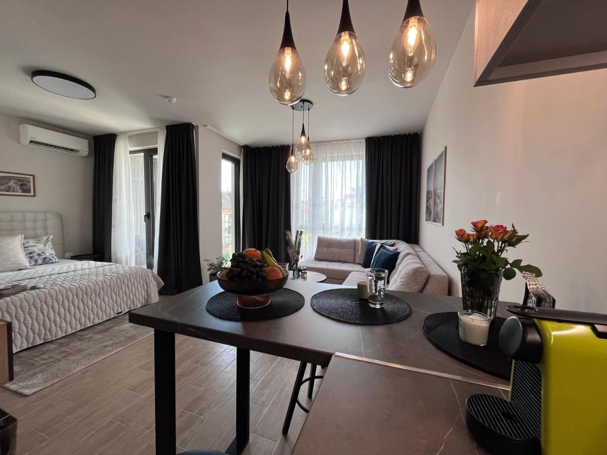 Azur Alegria Studio - Free Parking & Pool Szent Konstantin és Elena Kültér fotó