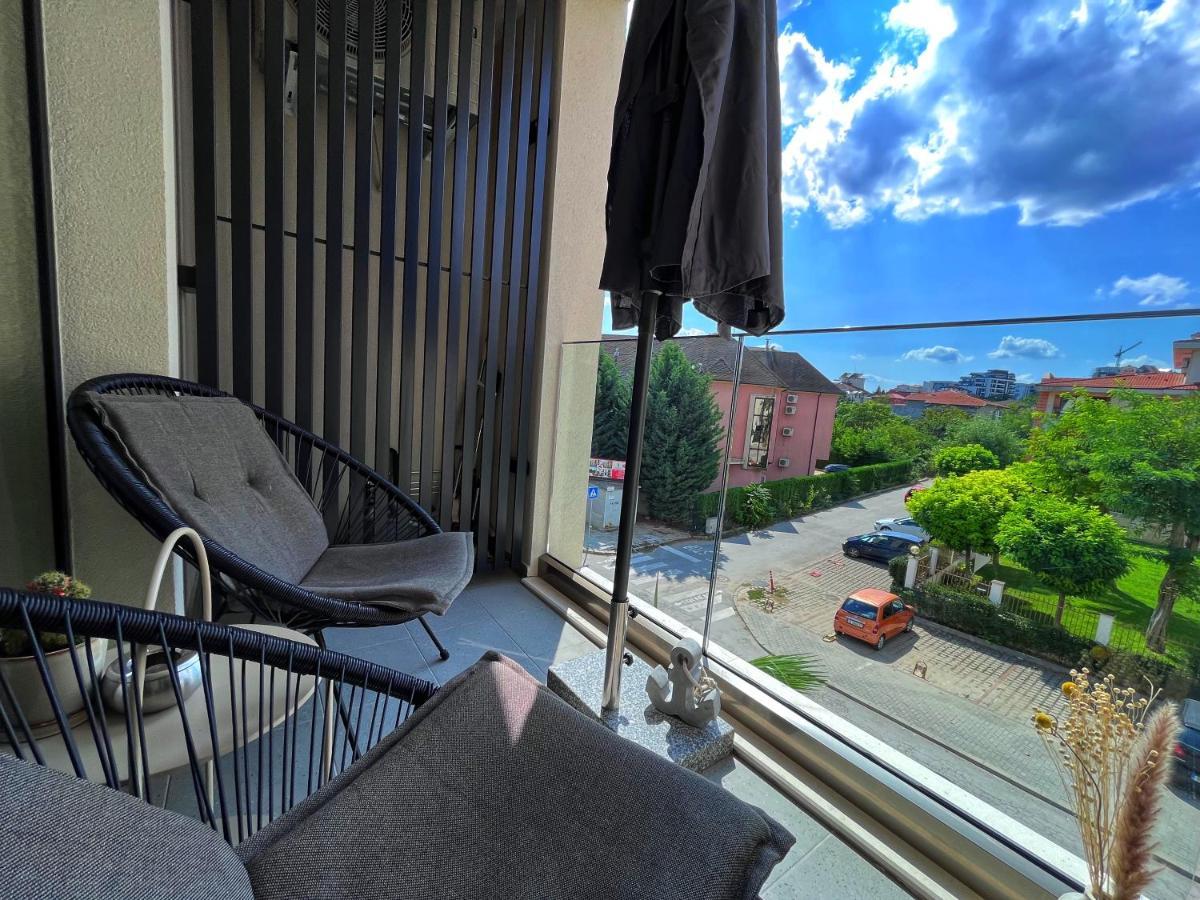 Azur Alegria Studio - Free Parking & Pool Szent Konstantin és Elena Kültér fotó